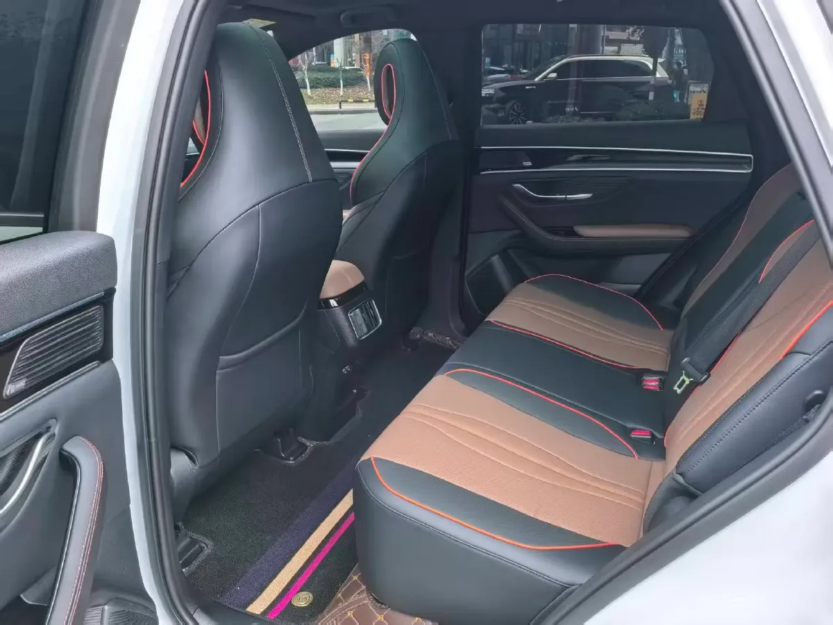 2022 Ford Mondeo 2.0T 238HP L4 8AT,autocango,china used car exporter,china ev exporter,chinese used car exporter,chinese used ev exporter