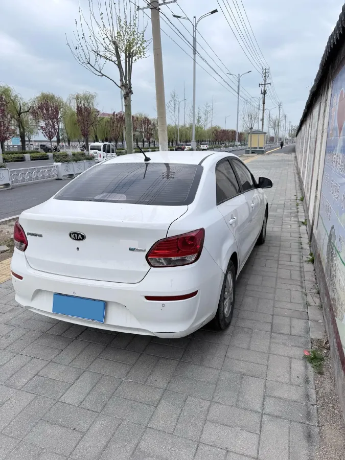 2017 Kia Pegas 1.4L 95HP L4 5MT,autocango,china used car exporter,china ev exporter,chinese used car exporter,chinese used ev exporter