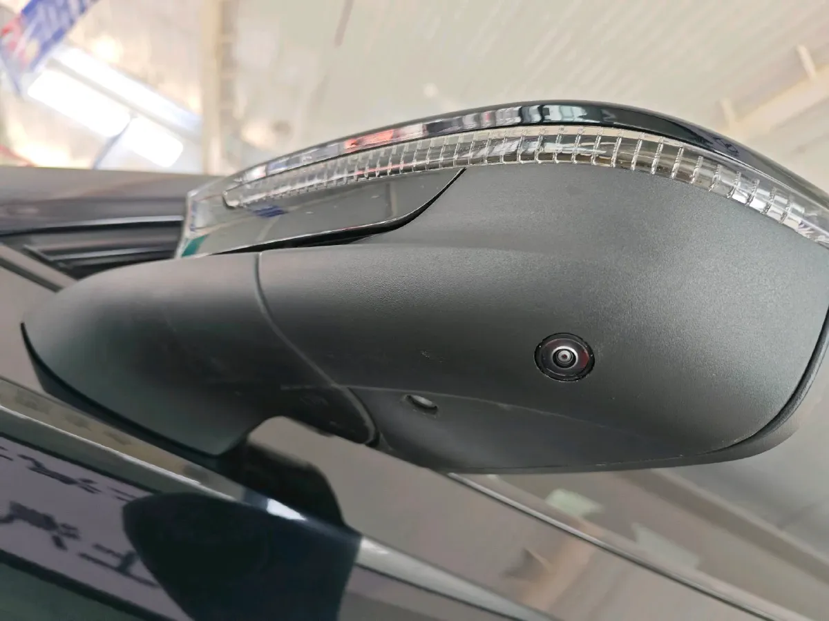 2024 Volkswagen Tiguan L 2.0T 220HP L4 7DCT,autocango,china used car exporter,china ev exporter,chinese used car exporter,chinese used ev exporter