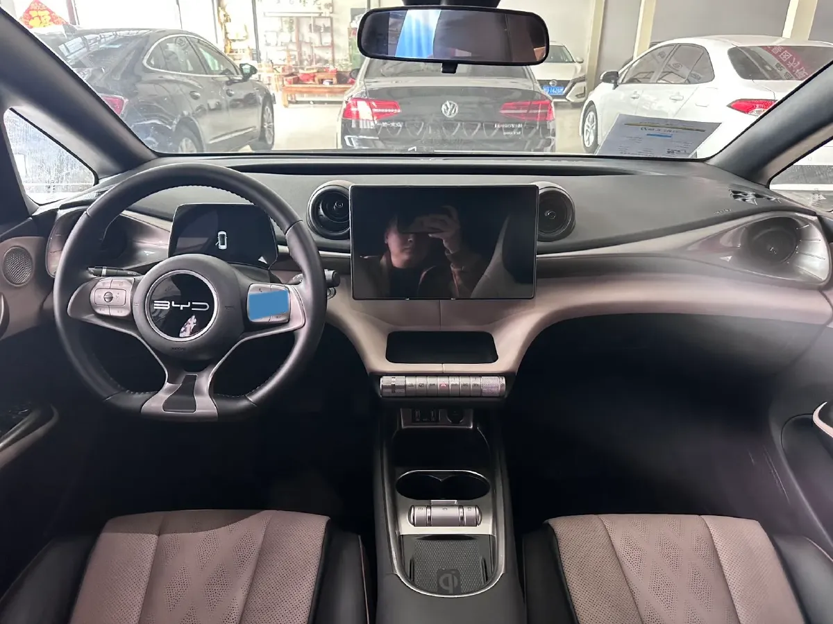 2023 BYD Dolphin BEV 44.928KWH,autocango,china used car exporter,china ev exporter,chinese used car exporter,chinese used ev exporter