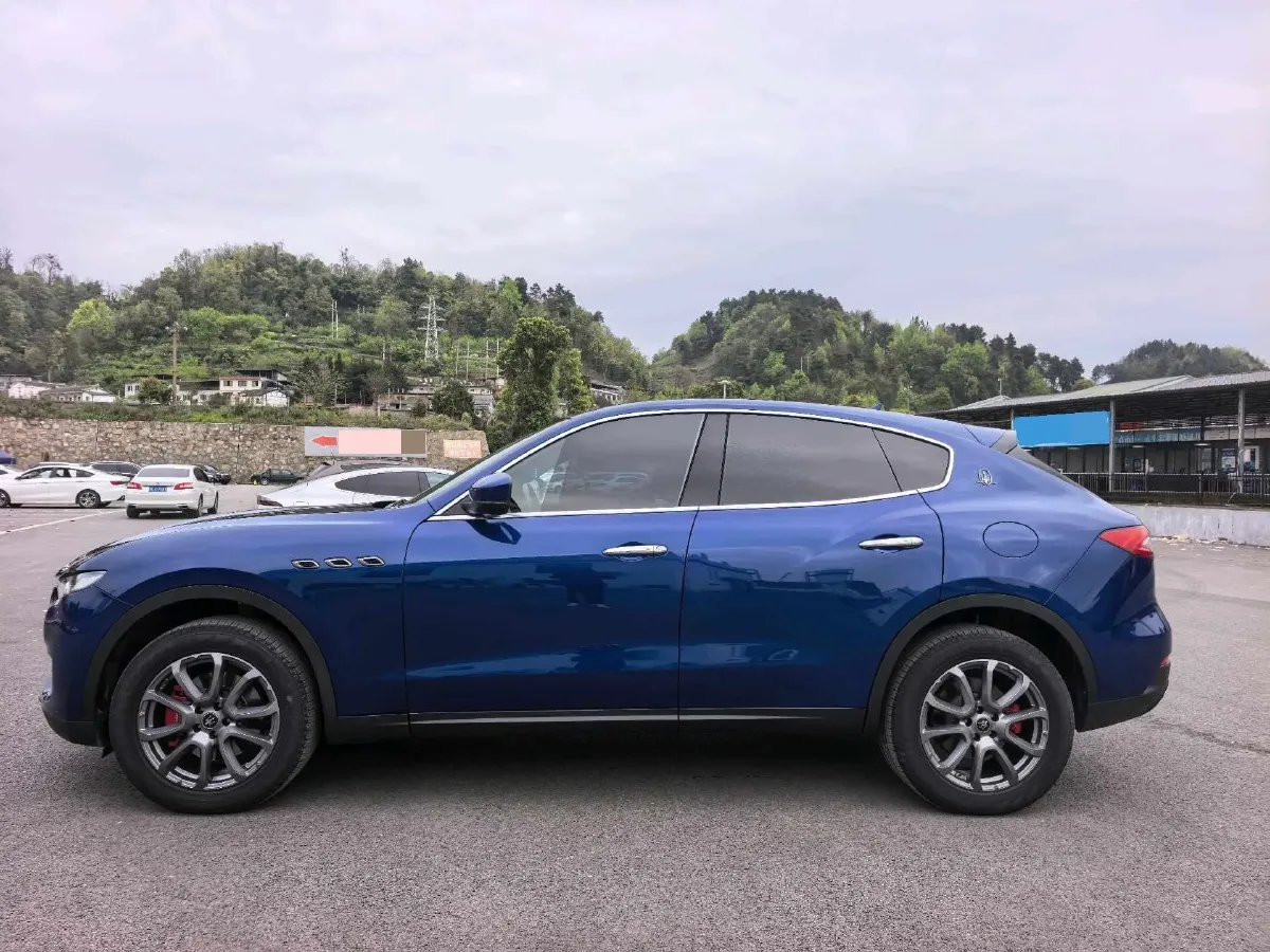 2019 Maserati Levante 3.0T 350HP V6 8AT,autocango,china used car exporter,china ev exporter,chinese used car exporter,chinese used ev exporter