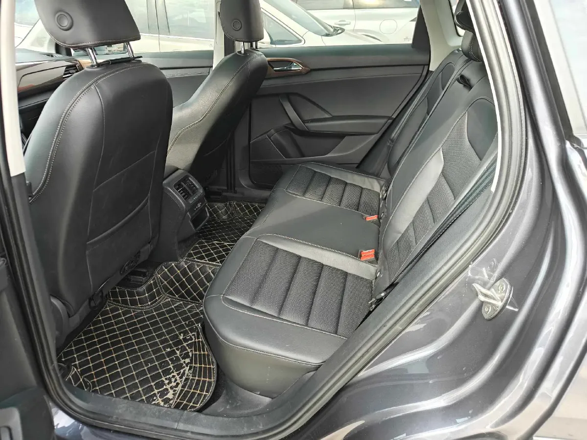 2021 Volkswagen Tharu 1.4T 150HP L4 7DCT,autocango,china used car exporter,china ev exporter,chinese used car exporter,chinese used ev exporter