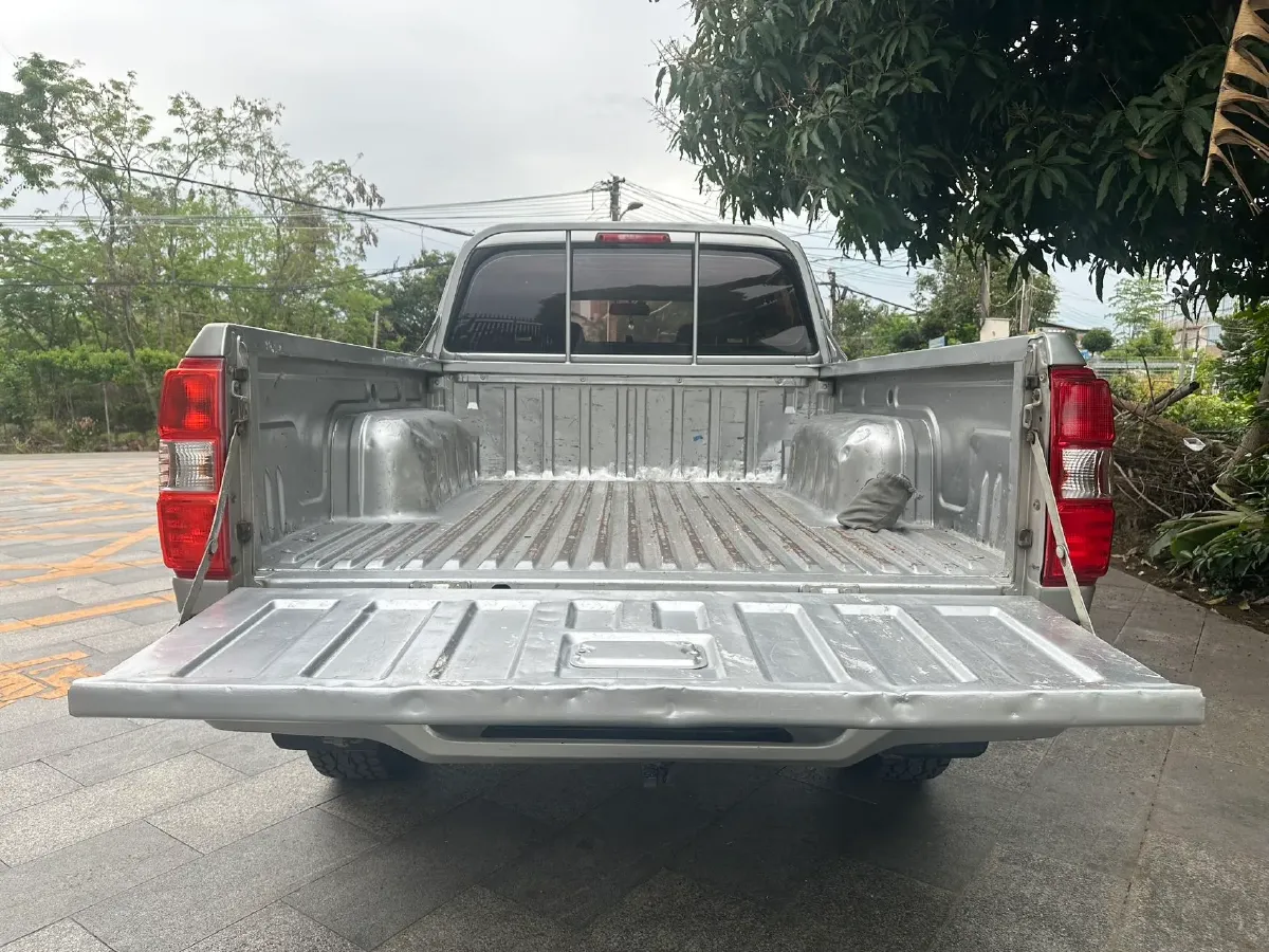 2018 Dongfeng RuiQi 2.5T 140HP L4 6MT,autocango,china used car exporter,china ev exporter,chinese used car exporter,chinese used ev exporter