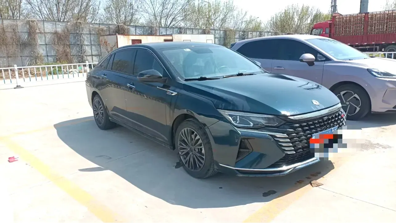 2021 DongFeng Aeolus YiXuan MAX 1.5T 190HP L4 7DCT,autocango,china used car exporter,china ev exporter,chinese used car exporter,chinese used ev exporter