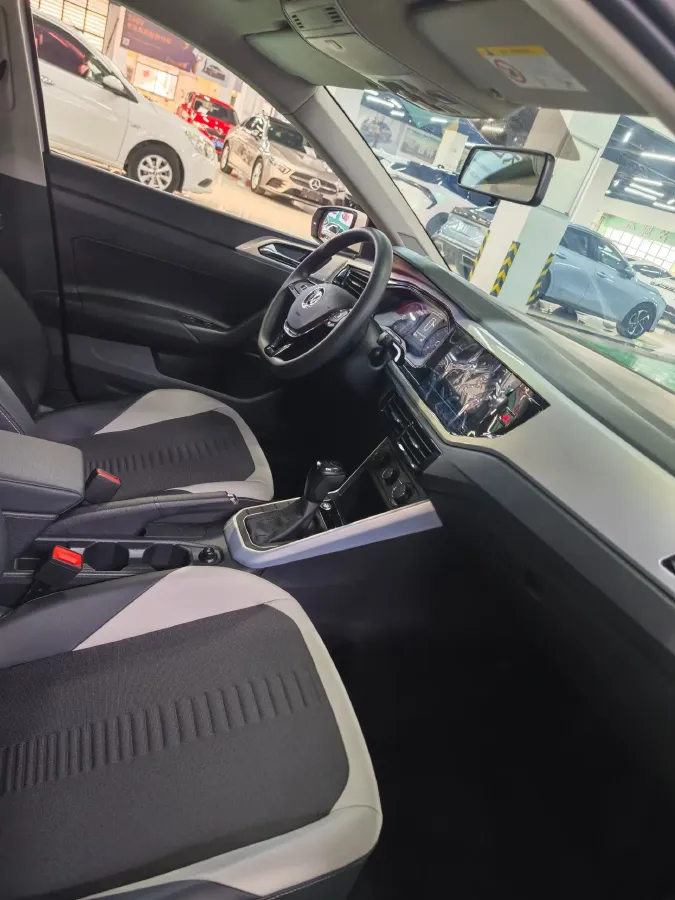 2023 Volkswagen Polo 1.5L 113HP L4 6AT,autocango,china used car exporter,china ev exporter,chinese used car exporter,chinese used ev exporter