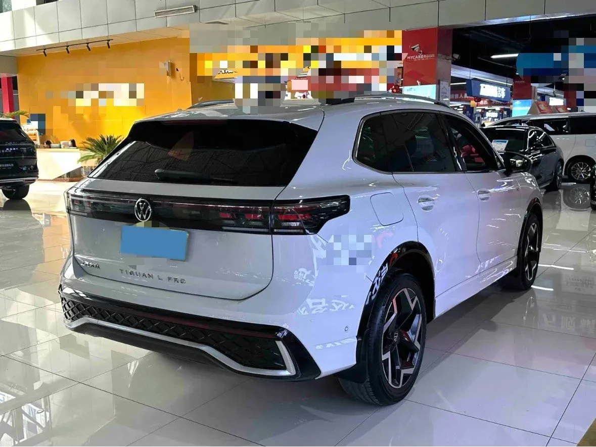 2024 Volkswagen Tiguan L 2.0T 186HP L4 7DCT,autocango,china used car exporter,china ev exporter,chinese used car exporter,chinese used ev exporter