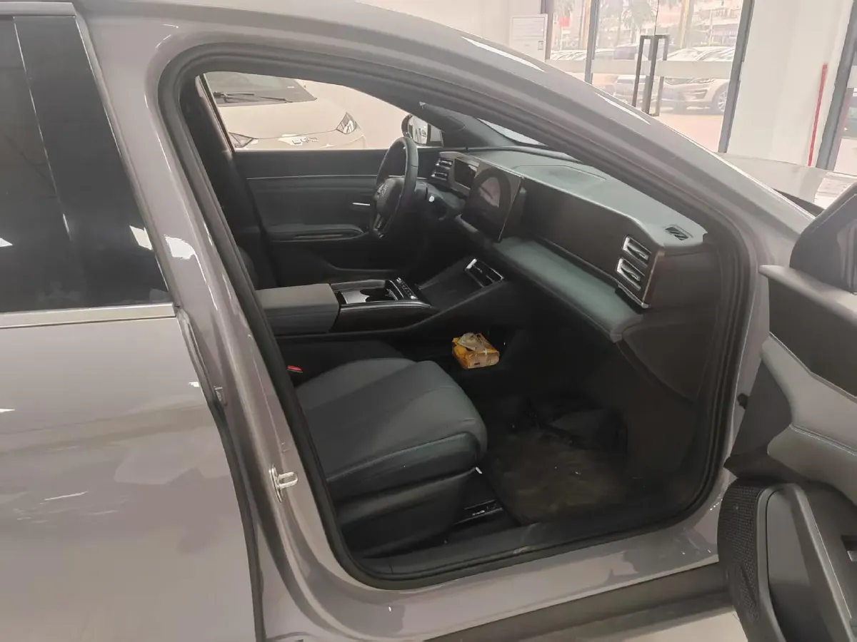 2026 BYD QinL 1.5L 101HP L4 E-CVT PHEV,autocango,china used car exporter,china ev exporter,chinese used car exporter,chinese used ev exporter