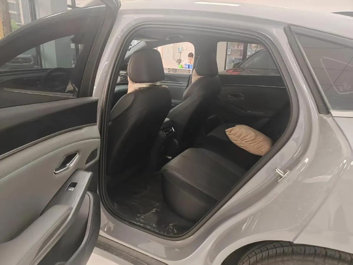 2026 BYD QinL 1.5L 101HP L4 E-CVT PHEV,autocango,china used car exporter,china ev exporter,chinese used car exporter,chinese used ev exporter