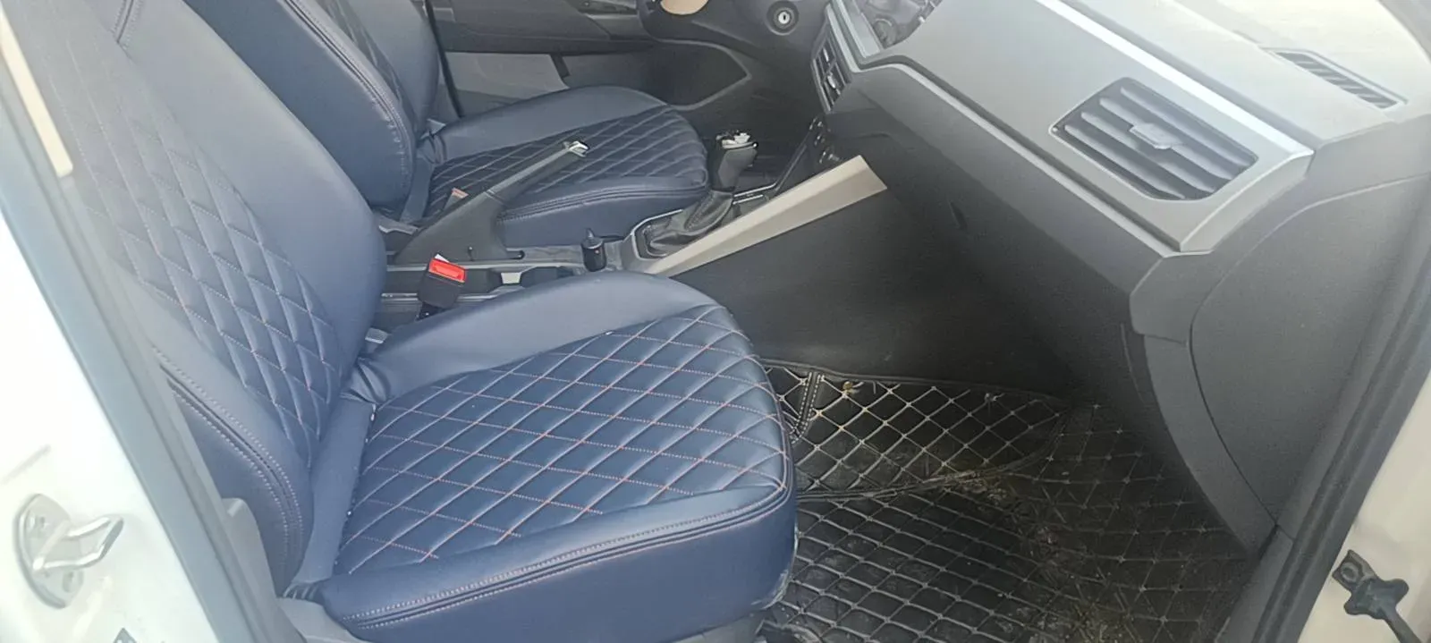 2023 Volkswagen Polo 1.5L 110HP L4 6AT,autocango,china used car exporter,china ev exporter,chinese used car exporter,chinese used ev exporter