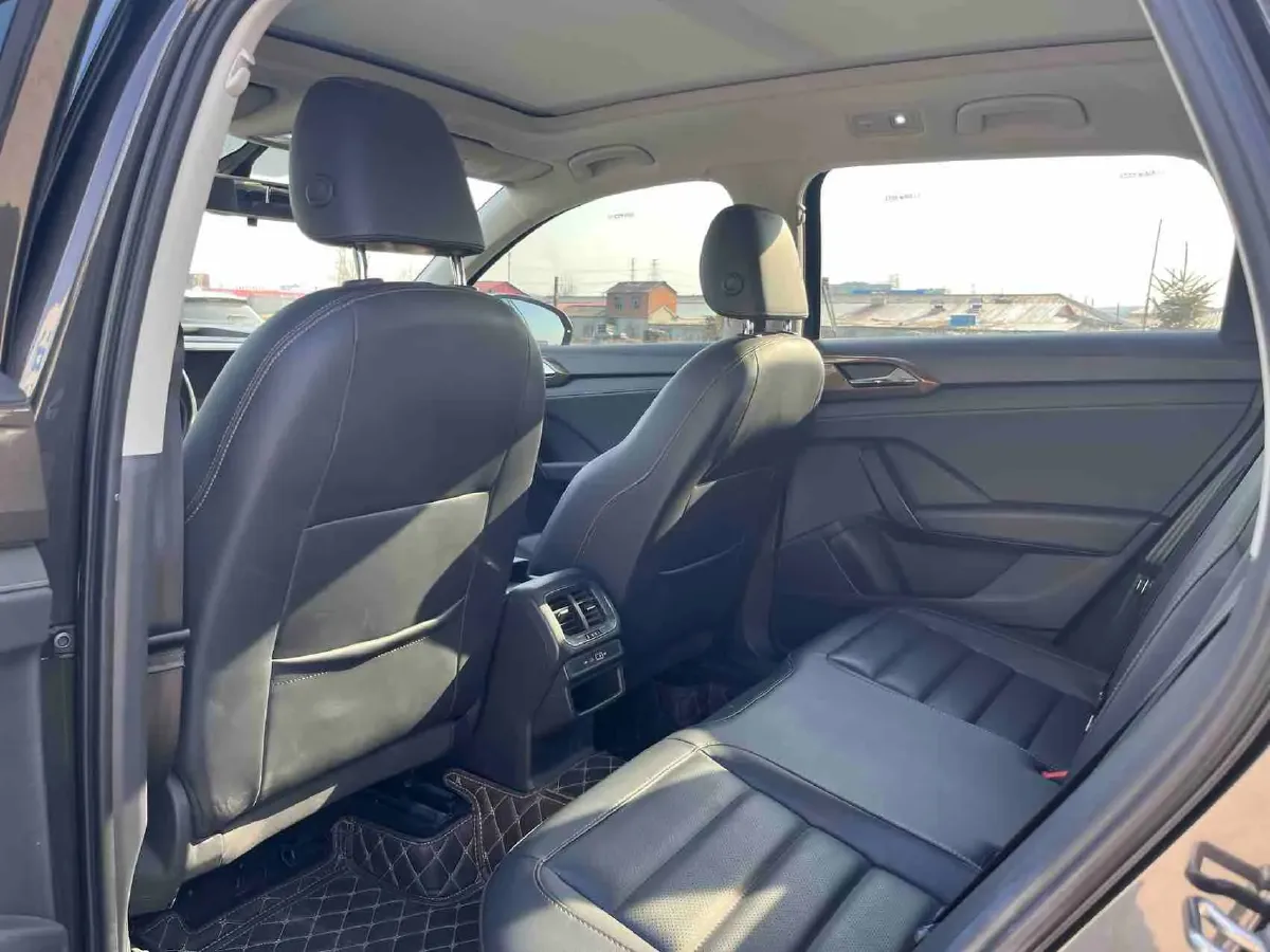 2022 Volkswagen Tharu 1.4T 150HP L4 7DCT,autocango,china used car exporter,china ev exporter,chinese used car exporter,chinese used ev exporter