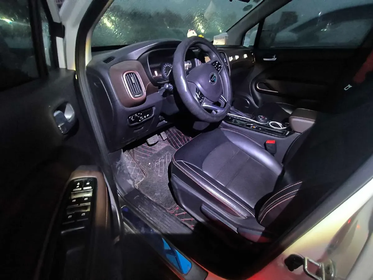 2017 GAC Trumpchi GS3 1.3T 137HP L4 6AT,autocango,china used car exporter,china ev exporter,chinese used car exporter,chinese used ev exporter