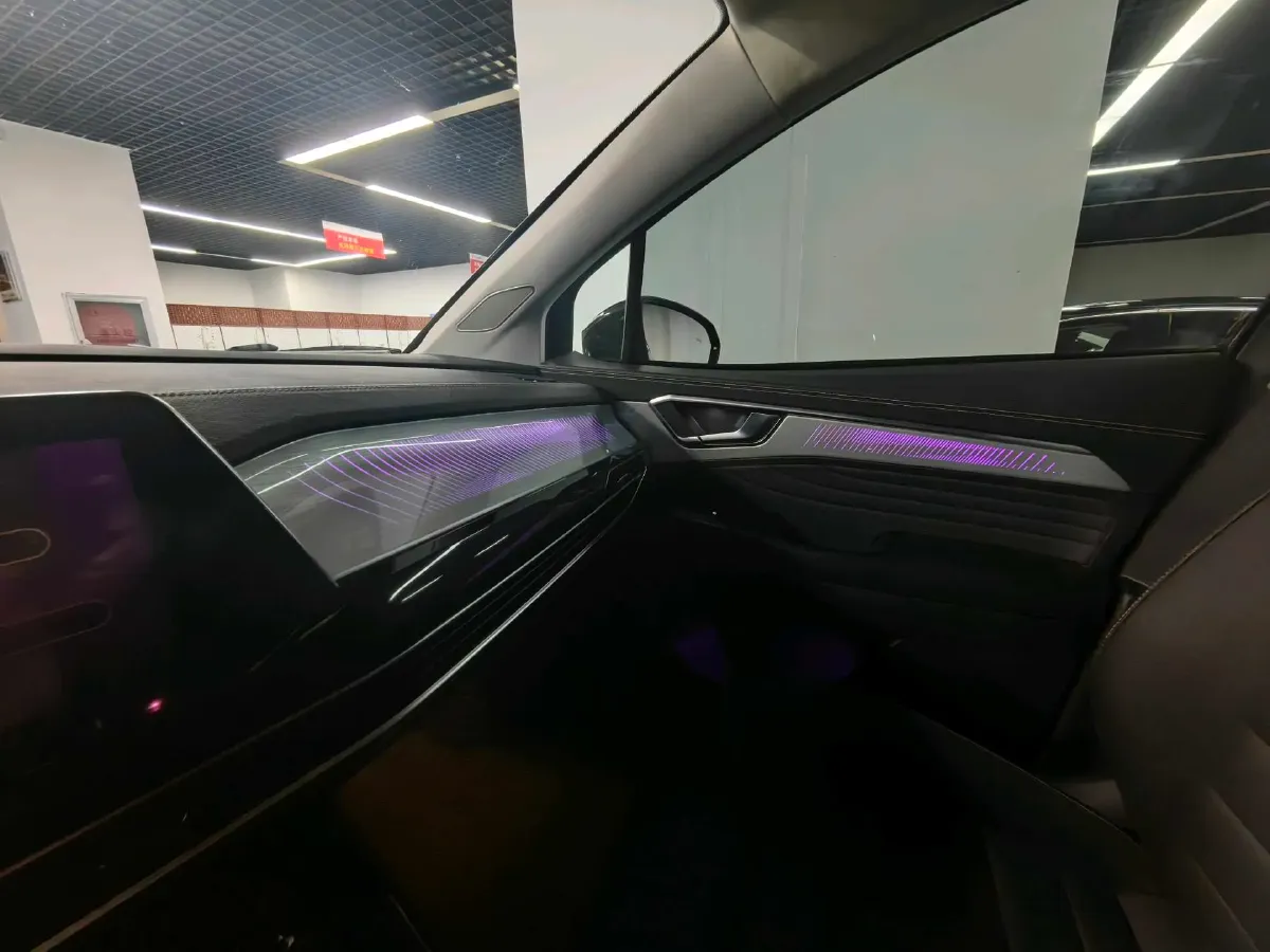 2021 Volkswagen Talagon 2.0T 220HP L4 7DCT,autocango,china used car exporter,china ev exporter,chinese used car exporter,chinese used ev exporter