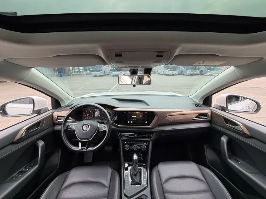2021 Volkswagen Tharu 1.4T 150HP L4 7DCT,autocango,china used car exporter,china ev exporter,chinese used car exporter,chinese used ev exporter