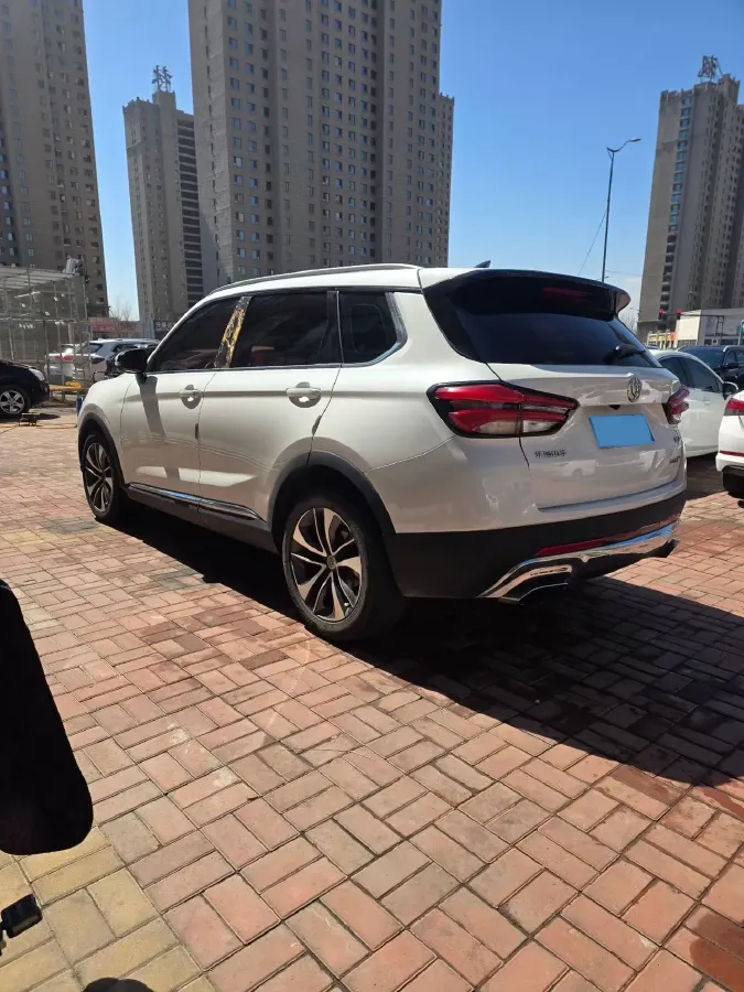 2018 Brilliance Auto V7 1.6T 204HP L4 7DCT,autocango,china used car exporter,china ev exporter,chinese used car exporter,chinese used ev exporter