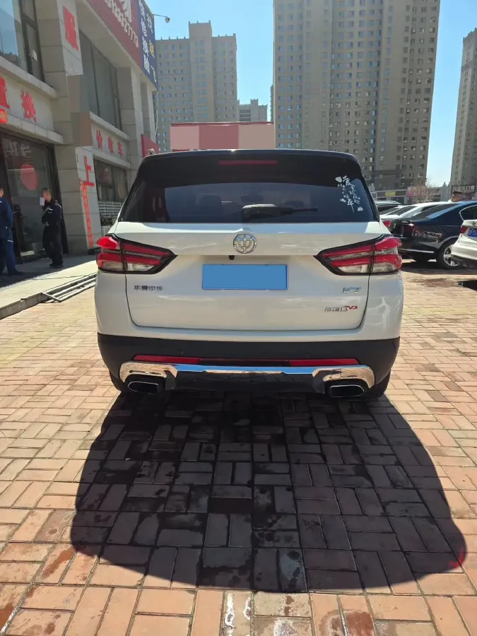 2018 Brilliance Auto V7 1.6T 204HP L4 7DCT,autocango,china used car exporter,china ev exporter,chinese used car exporter,chinese used ev exporter