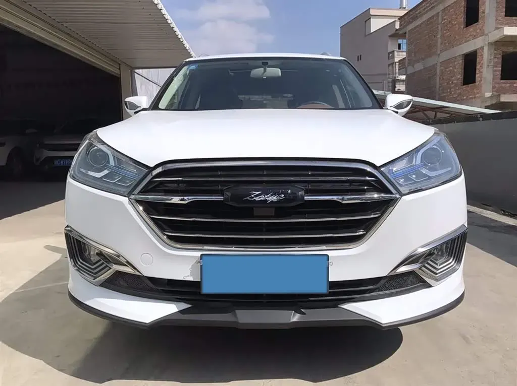 2017 Zotye T300 1.5L 112HP L4 5MT,autocango,china used car exporter,china ev exporter,chinese used car exporter,chinese used ev exporter