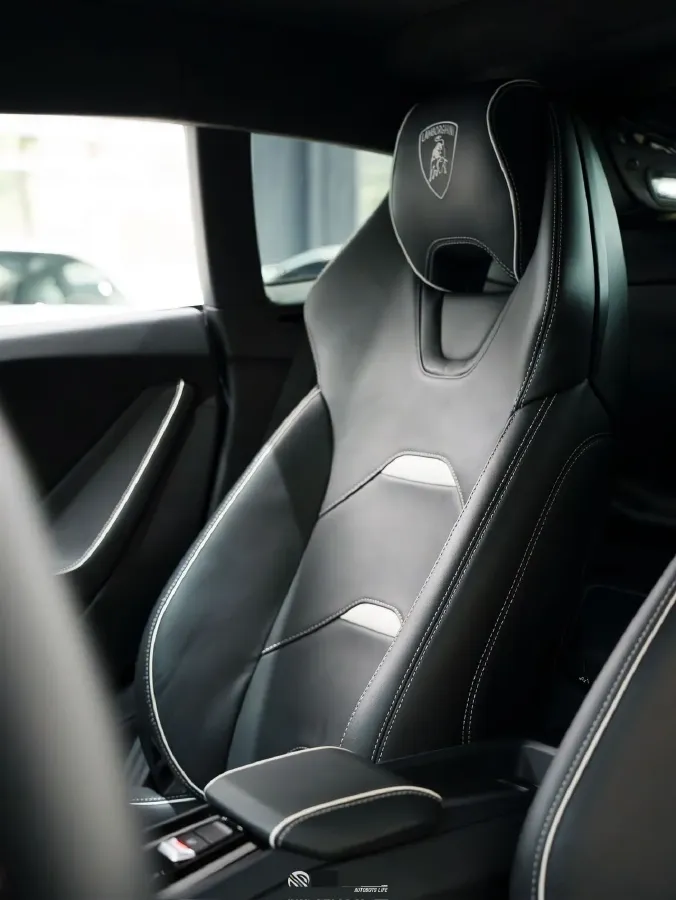 2020 Lamborghini Huracán 5.2L 611HP V10 7DCT,autocango,china used car exporter,china ev exporter,chinese used car exporter,chinese used ev exporter