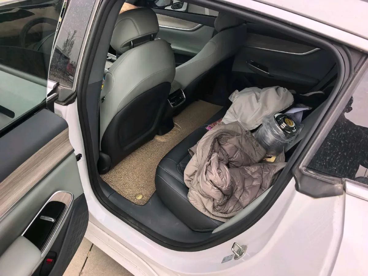 2023 ChangAn QiYuan A07 1.5L 95HP L4 REEV 28.4KWH,autocango,china used car exporter,china ev exporter,chinese used car exporter,chinese used ev exporter