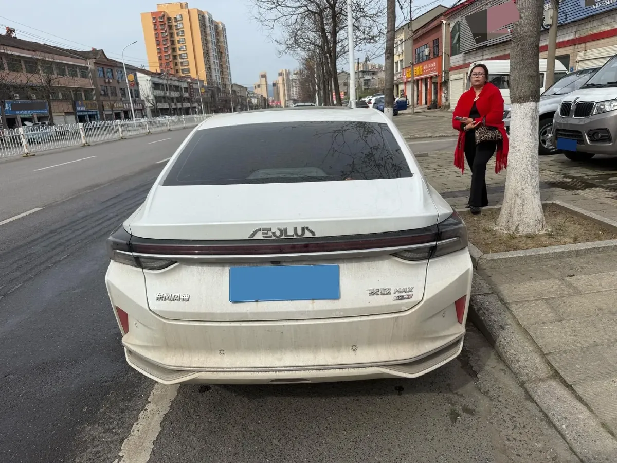 2021 DongFeng Aeolus YiXuan MAX 1.5T 190HP L4 7DCT,autocango,china used car exporter,china ev exporter,chinese used car exporter,chinese used ev exporter