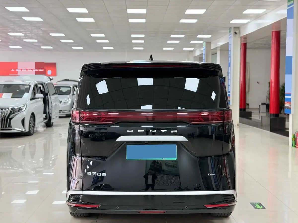 2023 Denza D9 1.5T 139HP L4 E-CVT PHEV 20.39KWH,autocango,china used car exporter,china ev exporter,chinese used car exporter,chinese used ev exporter