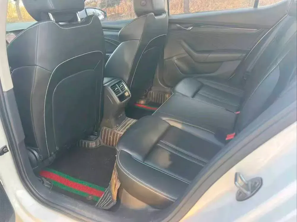 2020 Skoda Octavia 1.2T 116HP L4 7DCT,autocango,china used car exporter,china ev exporter,chinese used car exporter,chinese used ev exporter