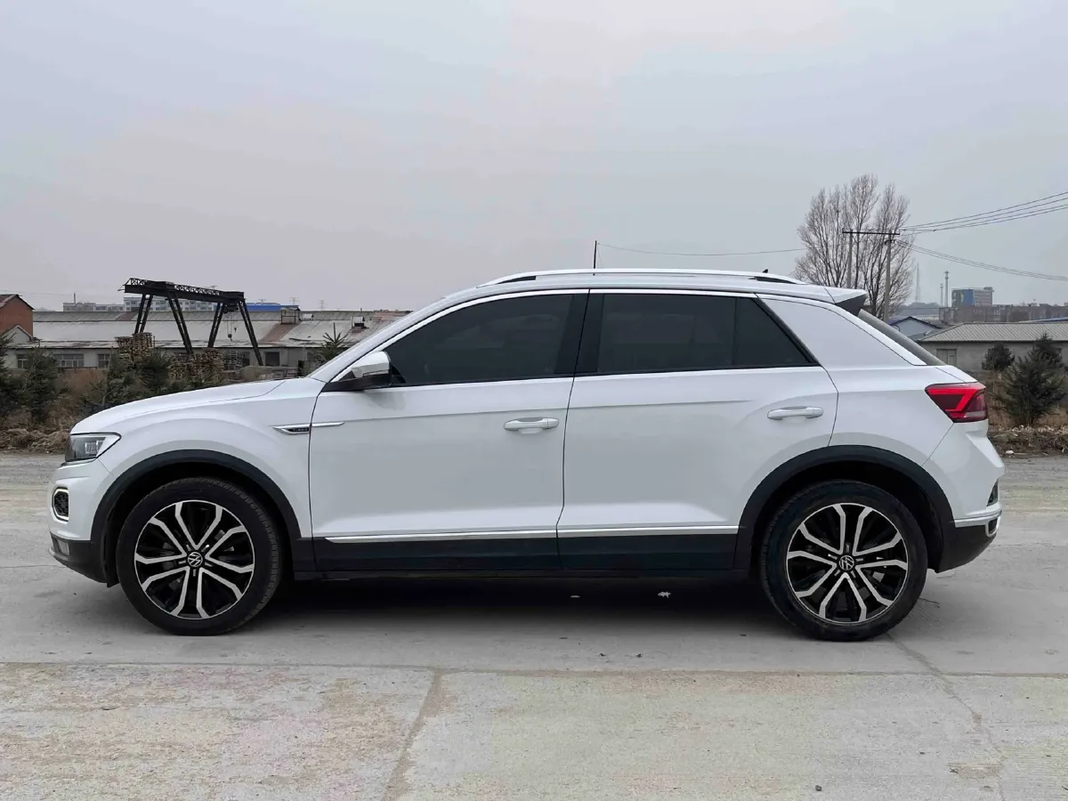 2021 Volkswagen T-Roc 1.4T 150HP L4 7DCT,autocango,china used car exporter,china ev exporter,chinese used car exporter,chinese used ev exporter
