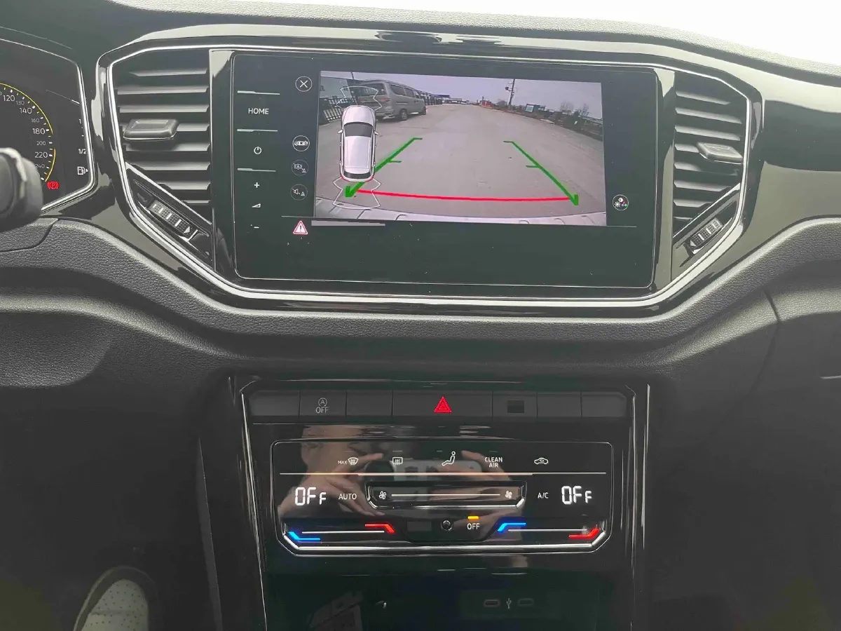 2021 Volkswagen T-Roc 1.4T 150HP L4 7DCT,autocango,china used car exporter,china ev exporter,chinese used car exporter,chinese used ev exporter