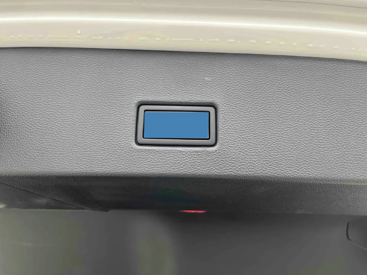 2021 Volkswagen T-Roc 1.4T 150HP L4 7DCT,autocango,china used car exporter,china ev exporter,chinese used car exporter,chinese used ev exporter