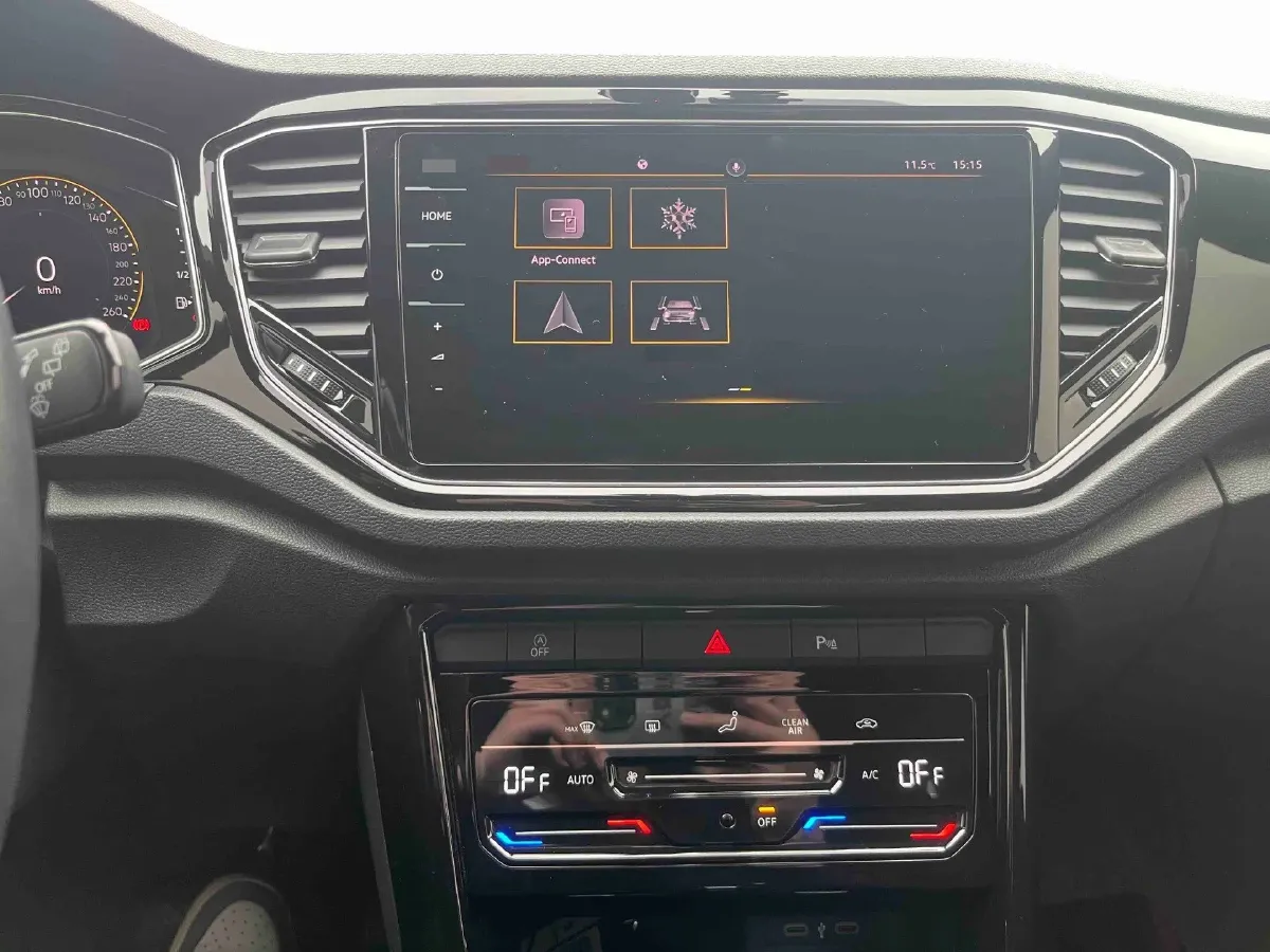 2021 Volkswagen T-Roc 1.4T 150HP L4 7DCT,autocango,china used car exporter,china ev exporter,chinese used car exporter,chinese used ev exporter