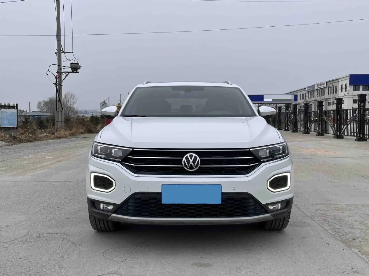 2021 Volkswagen T-Roc 1.4T 150HP L4 7DCT,autocango,china used car exporter,china ev exporter,chinese used car exporter,chinese used ev exporter