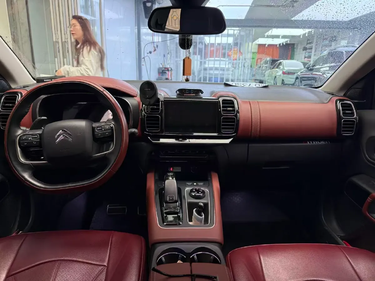 2017 Citroen C5 Aircross 1.8T 204HP L4 6AT,autocango,china used car exporter,china ev exporter,chinese used car exporter,chinese used ev exporter