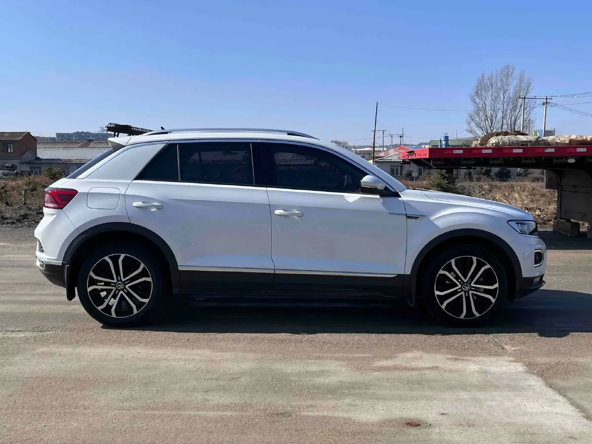 2022 Volkswagen T-Roc 1.4T 150HP L4 7DCT,autocango,china used car exporter,china ev exporter,chinese used car exporter,chinese used ev exporter