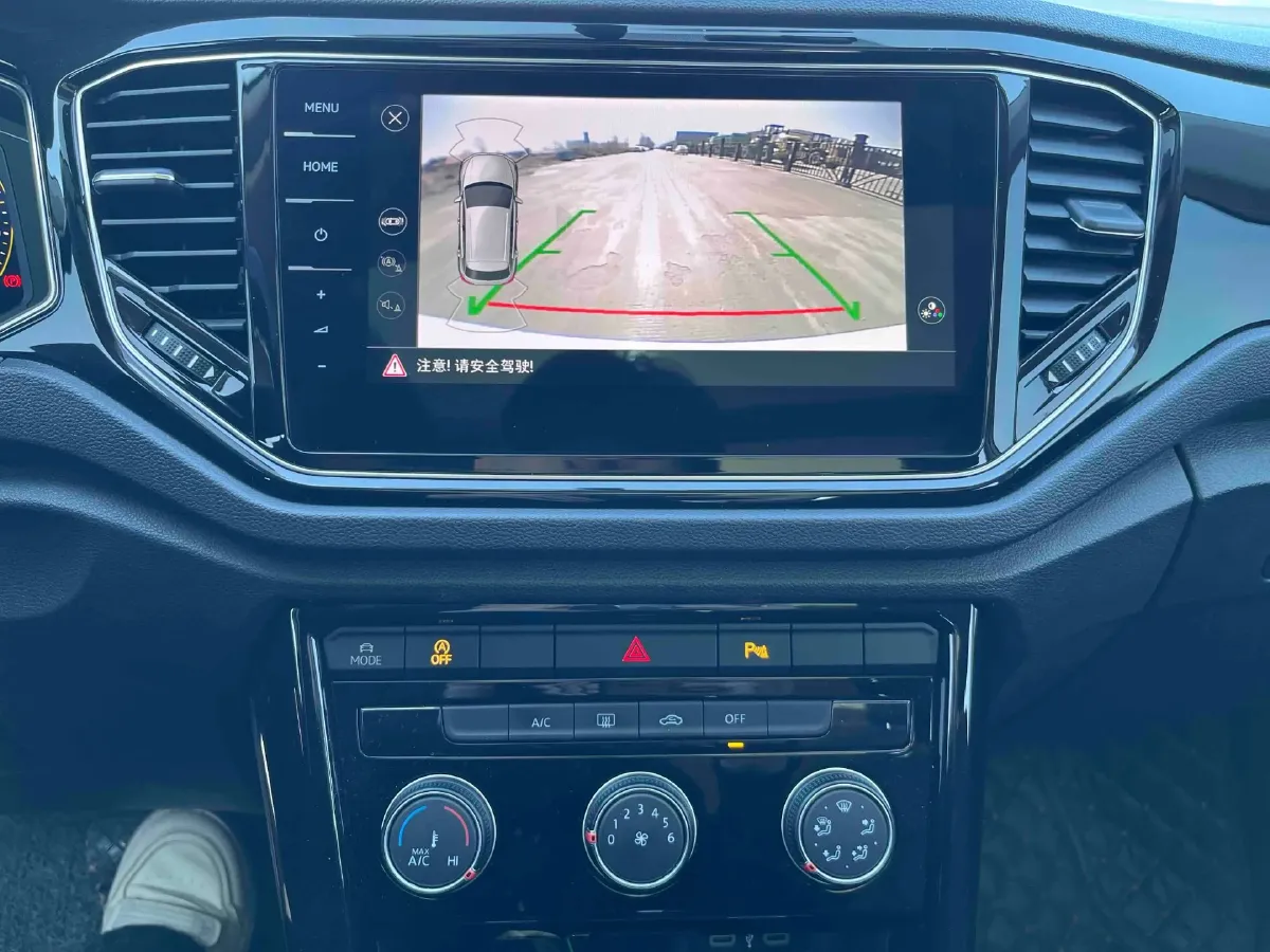 2022 Volkswagen T-Roc 1.4T 150HP L4 7DCT,autocango,china used car exporter,china ev exporter,chinese used car exporter,chinese used ev exporter