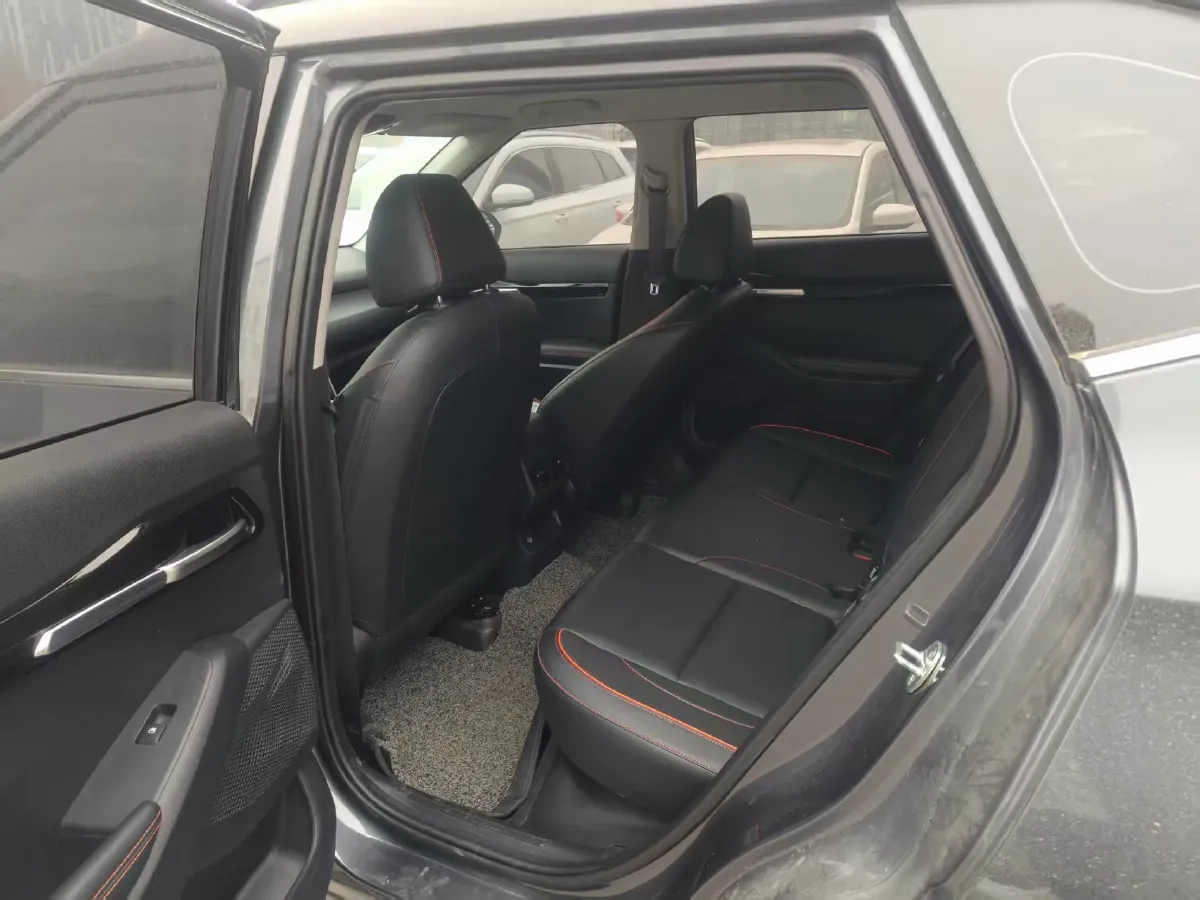 2023 Kia Seltos 1.5L 115HP L4 CVT,autocango,china used car exporter,china ev exporter,chinese used car exporter,chinese used ev exporter