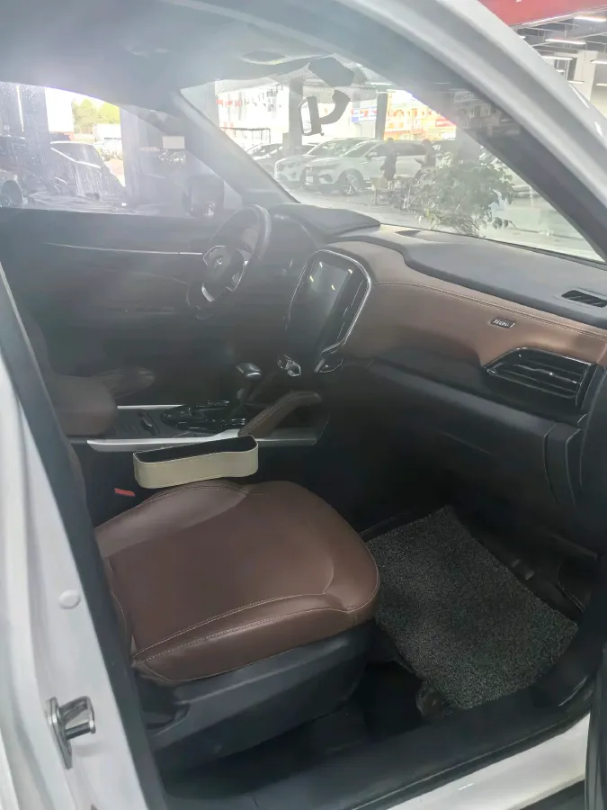 2018 Brilliance Auto V6 1.5T 150HP L4 7DCT,autocango,china used car exporter,china ev exporter,chinese used car exporter,chinese used ev exporter