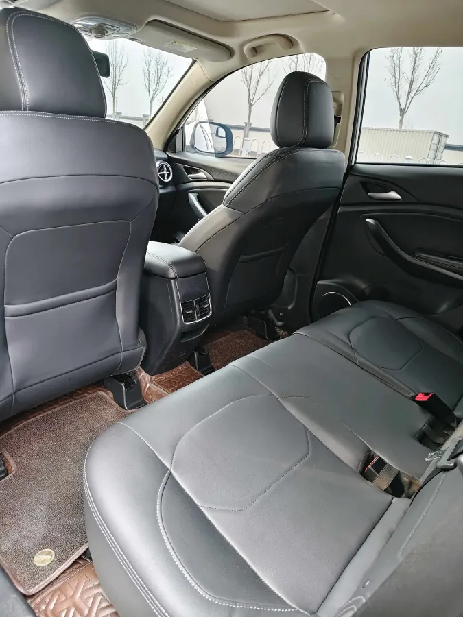 2020 BYD Song 1.5T 160HP L4 6MT,autocango,china used car exporter,china ev exporter,chinese used car exporter,chinese used ev exporter