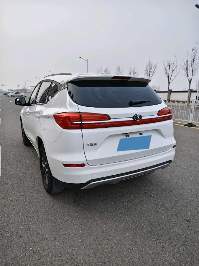 2020 BYD Song 1.5T 160HP L4 6MT,autocango,china used car exporter,china ev exporter,chinese used car exporter,chinese used ev exporter