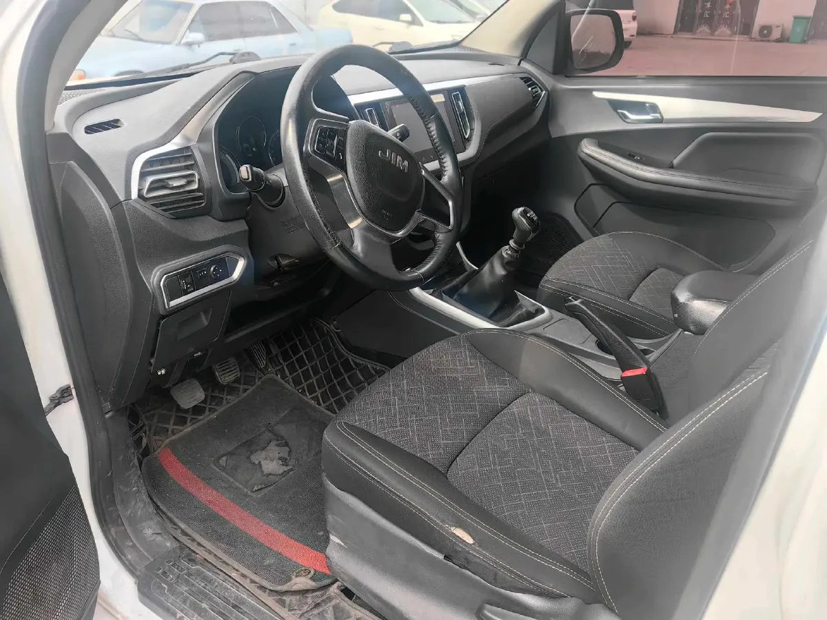 2019 Isuzu LingTuo 2.5T 129HP L4 6MT,autocango,china used car exporter,china ev exporter,chinese used car exporter,chinese used ev exporter