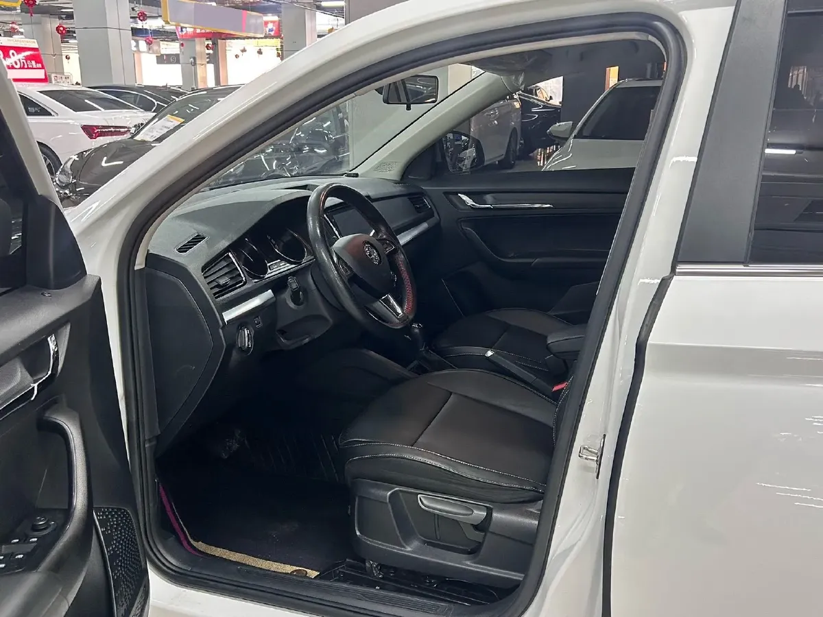 2023 Skoda Kamiq 1.5L 109HP L4 6AT,autocango,china used car exporter,china ev exporter,chinese used car exporter,chinese used ev exporter