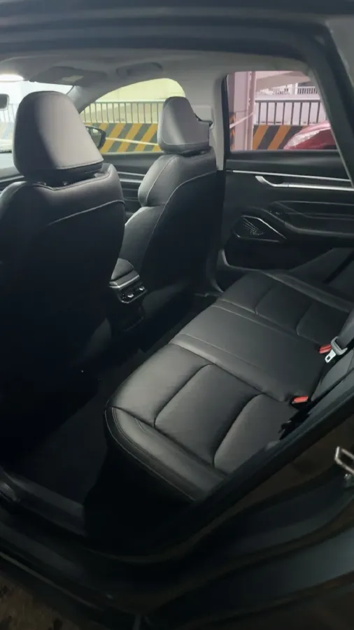 2022 Geely Emgrand 1.5L 114HP L4 CVT,autocango,china used car exporter,china ev exporter,chinese used car exporter,chinese used ev exporter