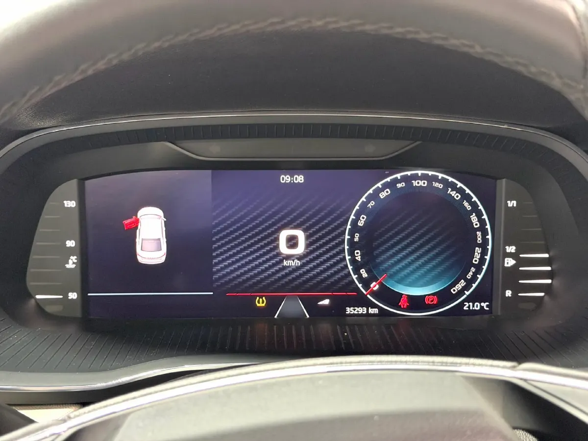 2022 Skoda Octavia 1.4T 150HP L4 7DCT,autocango,china used car exporter,china ev exporter,chinese used car exporter,chinese used ev exporter