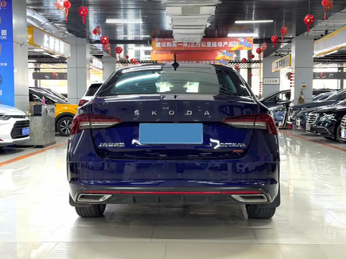 2022 Skoda Octavia 1.4T 150HP L4 7DCT,autocango,china used car exporter,china ev exporter,chinese used car exporter,chinese used ev exporter