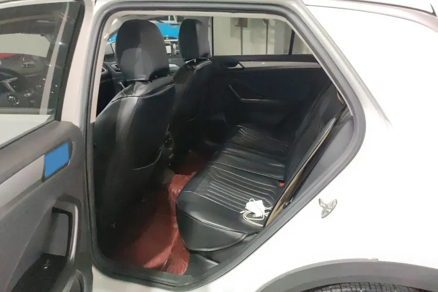 2020 Volkswagen T-Roc 1.4T 131HP L4 7DCT,autocango,china used car exporter,china ev exporter,chinese used car exporter,chinese used ev exporter