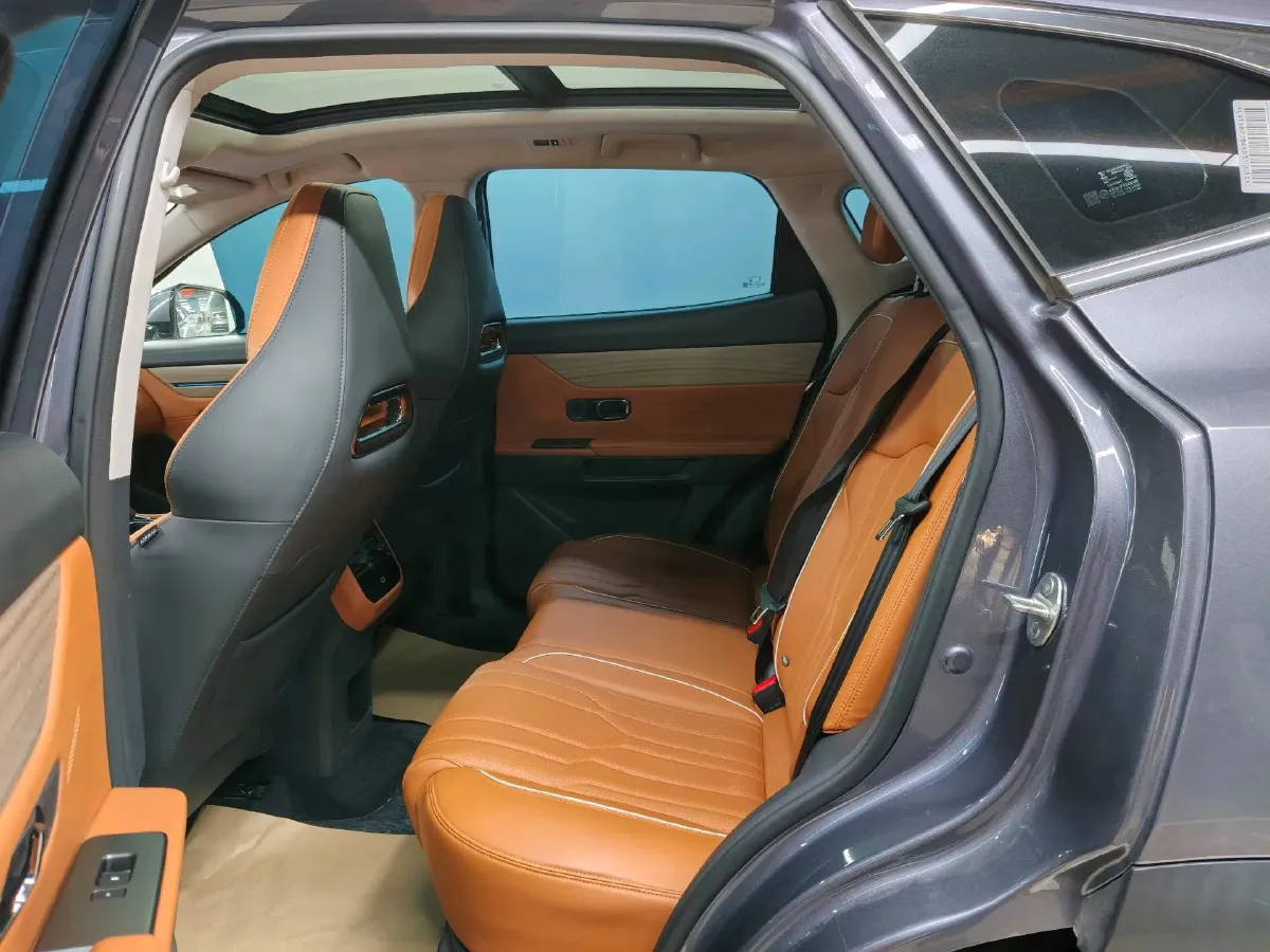 2025 Jetour DASHING 1.5T 184HP L4 7DCT,autocango,china used car exporter,china ev exporter,chinese used car exporter,chinese used ev exporter