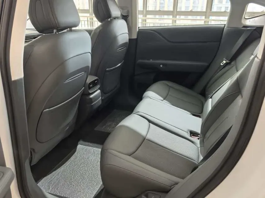2025 Xpeng G6 BEV 68.5KWH,autocango,china used car exporter,china ev exporter,chinese used car exporter,chinese used ev exporter