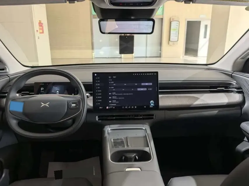 2025 Xpeng G6 BEV 68.5KWH,autocango,china used car exporter,china ev exporter,chinese used car exporter,chinese used ev exporter