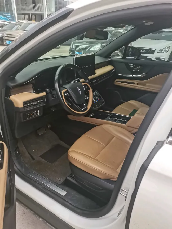 2022 Lincoln Corsair 2.0T 245HP L4 8AT,autocango,china used car exporter,china ev exporter,chinese used car exporter,chinese used ev exporter