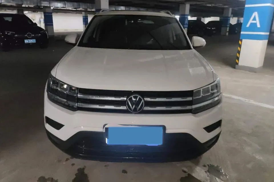 2022 Ford Transit 2.0T 202HP L4 6AT,autocango,china used car exporter,china ev exporter,chinese used car exporter,chinese used ev exporter