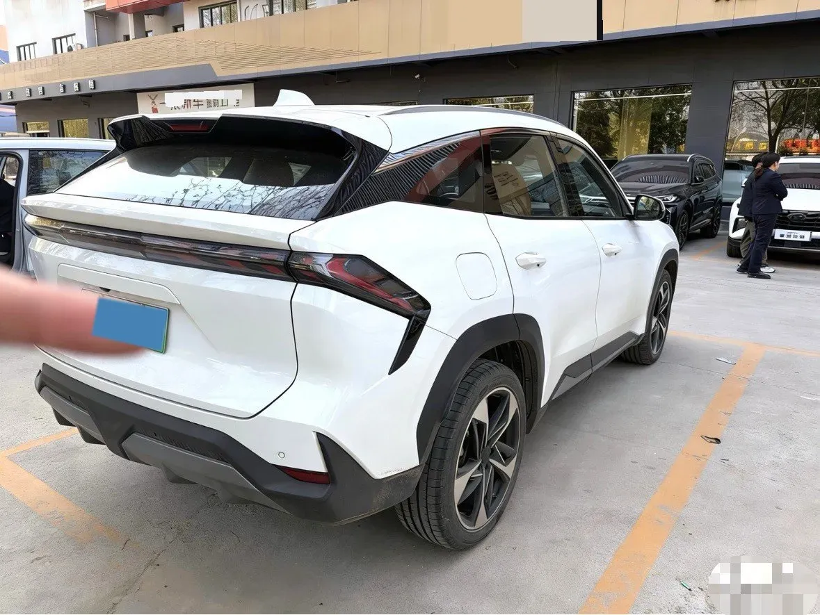 2024 Geely Galaxy L7 1.5T 163HP L4 3DHT PHEV 18.7KWH,autocango,china used car exporter,china ev exporter,chinese used car exporter,chinese used ev exporter