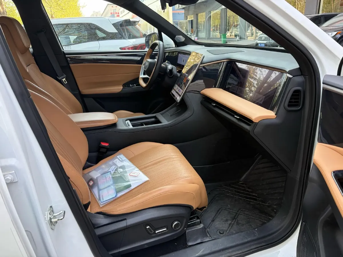 2024 Geely Galaxy L7 1.5T 163HP L4 3DHT PHEV 18.7KWH,autocango,china used car exporter,china ev exporter,chinese used car exporter,chinese used ev exporter